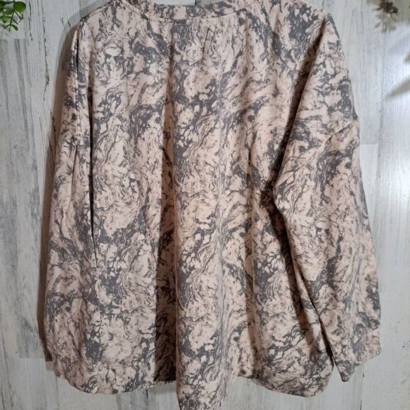 Halston Marbled Sweater - Picture 5 of 5